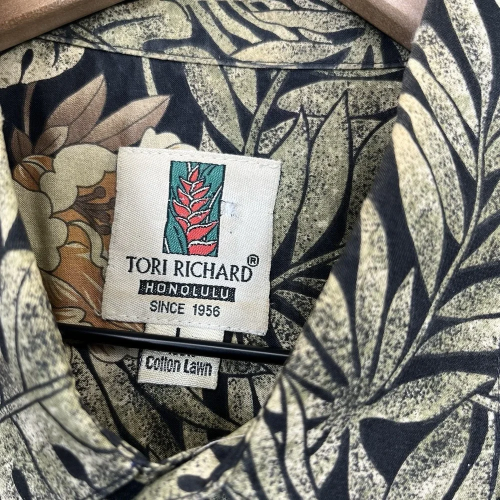 Tori Richards Honolulu Button Down Large Floral Hawaiin Cotton Lawn USA Vintage